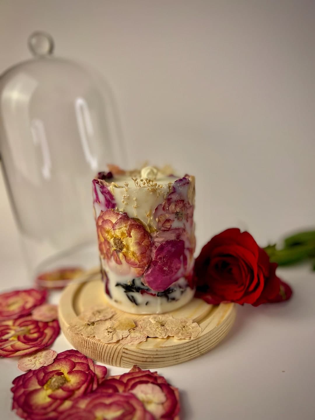 Rose Embrace thumbnail 4